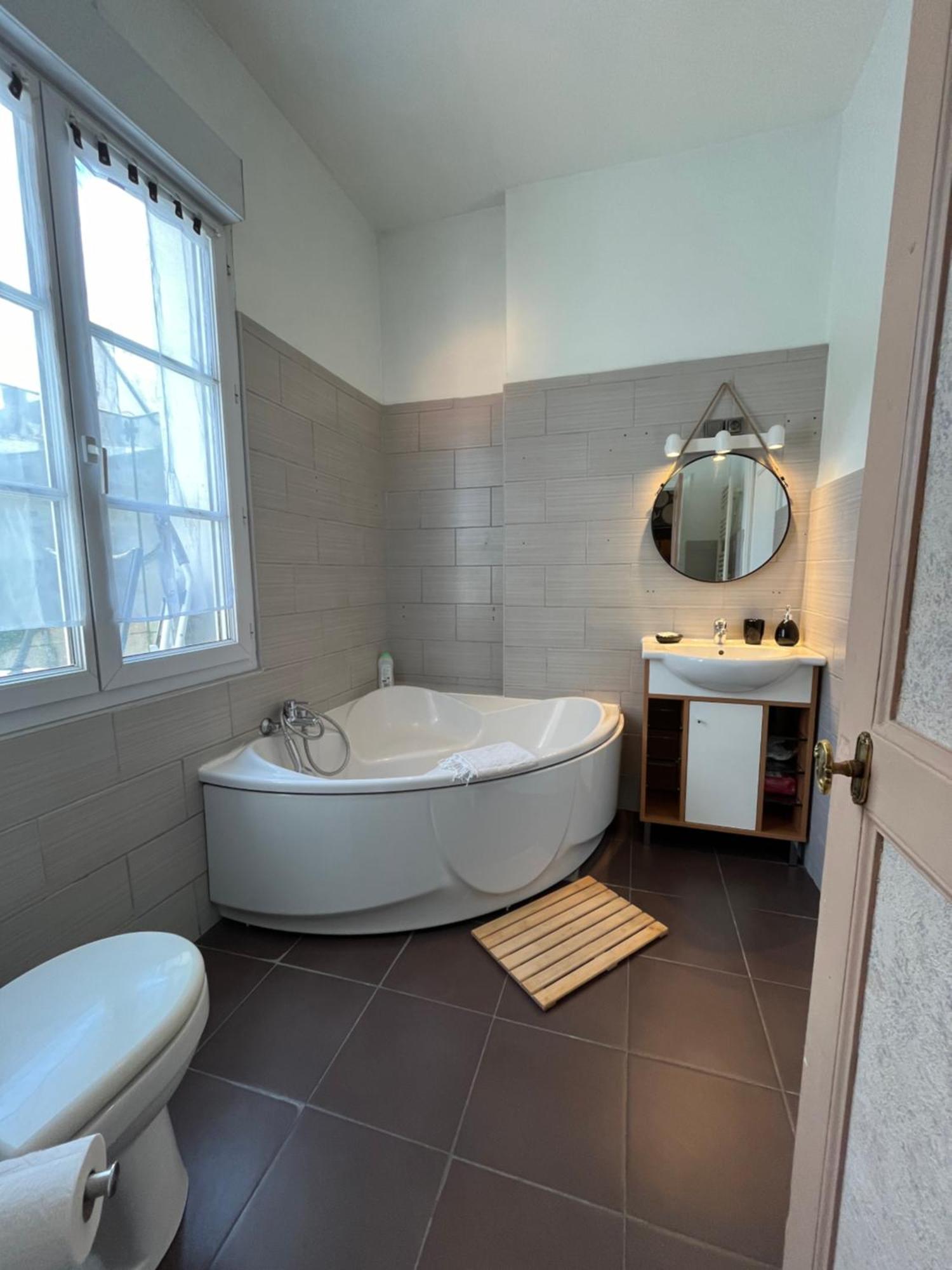 Cote Chateau - Grand Appartement Au Coeur De Блуа Экстерьер фото